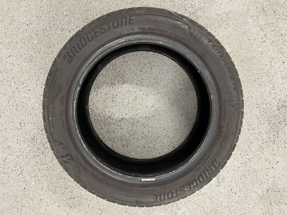 Komplet opon opony Bridgestone T005 Turanza  215 55 R17 94 V 4 sztuki