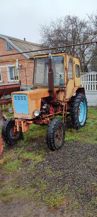 Продам трактор  Т-25