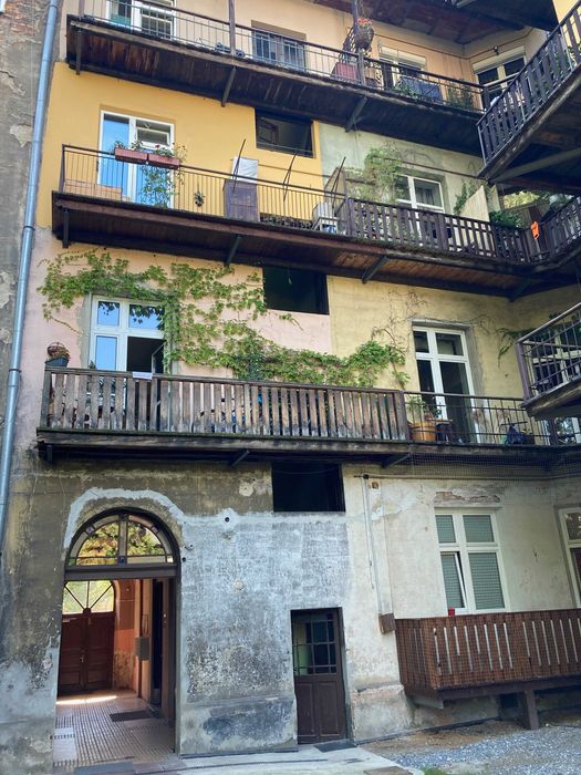 kawalerka z antresola do wynajęcia