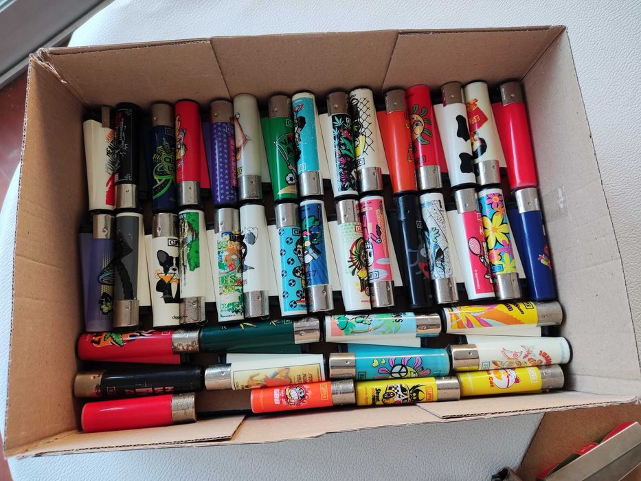 Lote 130 Isqueiros Clipper Usados