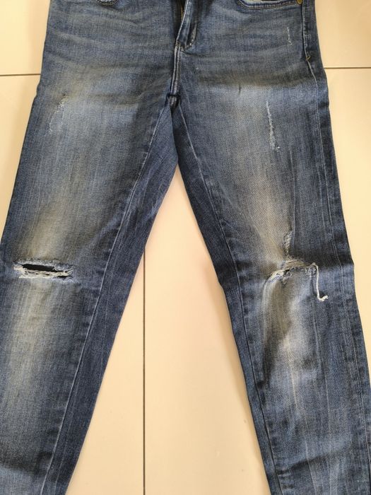 Spodnie z dziurami, jeansy damskie Zara 38