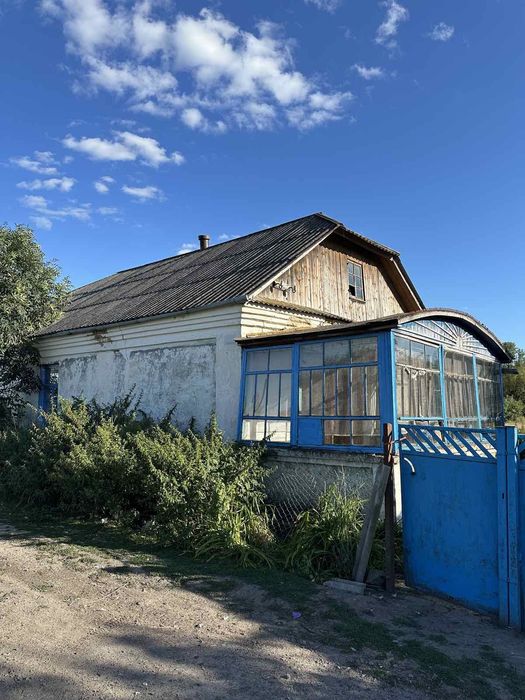 здам хату в селі довгостроково пічне опалення