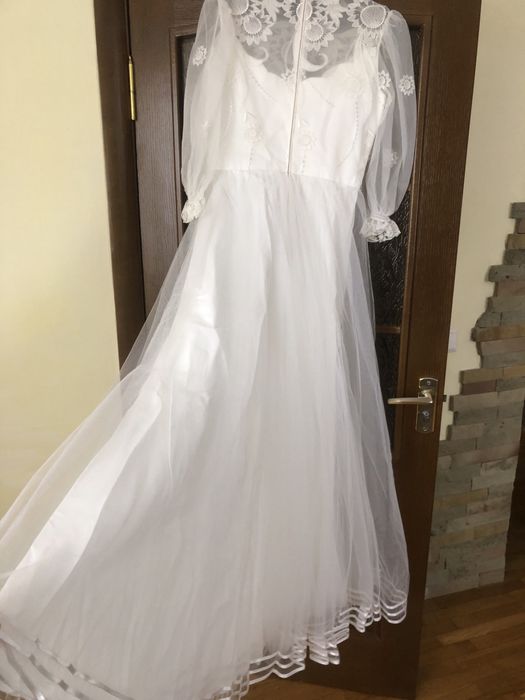 Сукня весільна