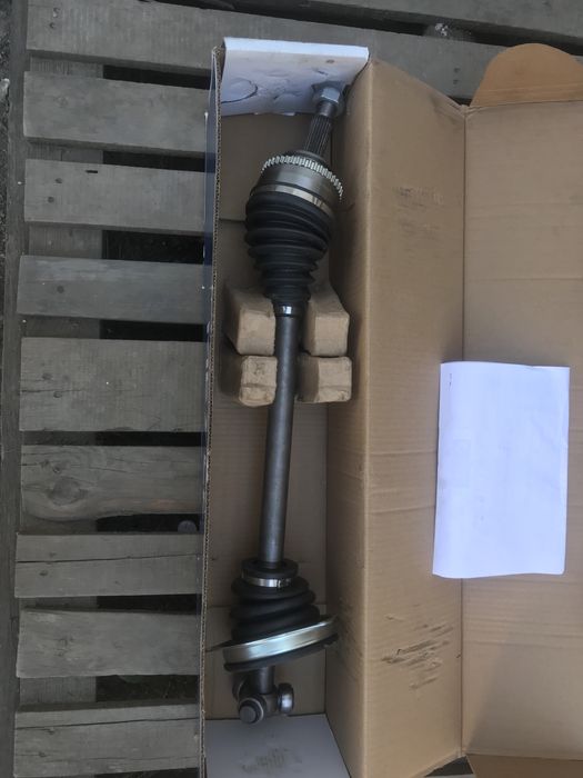 Полуось Рено (меган сценик кенго)