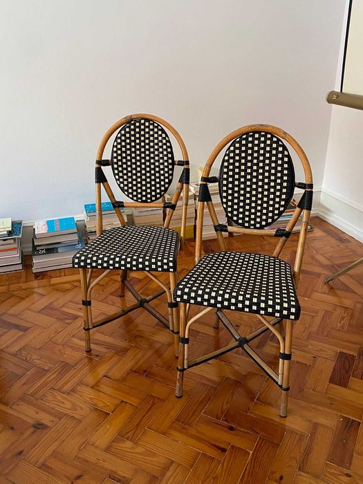 Par de cadeiras de bistrô francês vintage