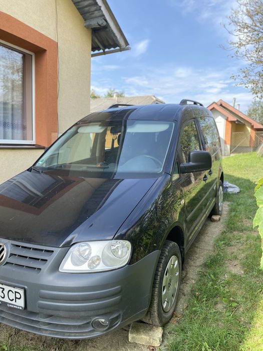 Автомобіль Vollksvagen caddy 2008