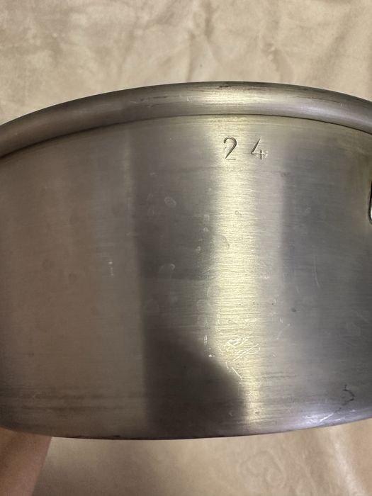 Forma de bolo em inox 24 cm
