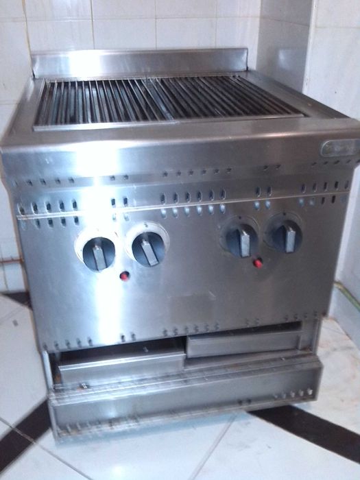 Equipamento usado como novo para pastelaria, hotelaria