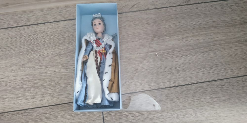 Lalka królowa stylizowana kolekcjonerska