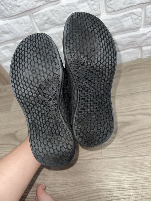 Продам кросівки з сітки 36-37р