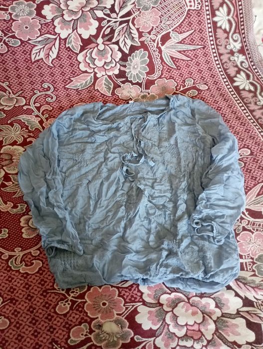 Блуза в гарному стані