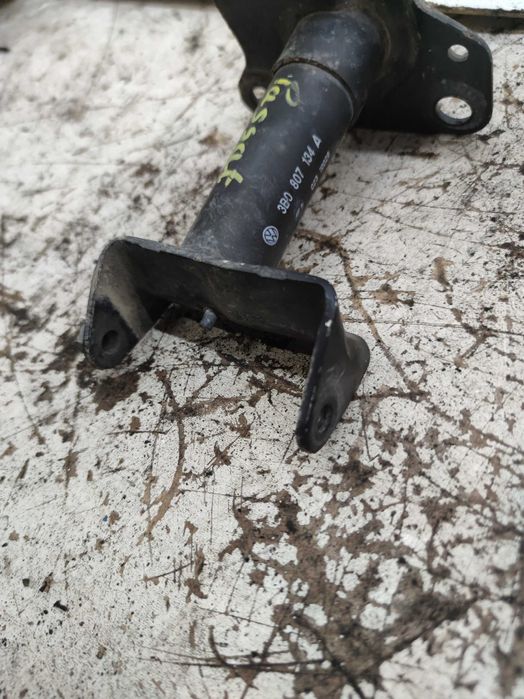 Vw Passat B5 Odbój Zderzaka Przedniego Przód Prawy