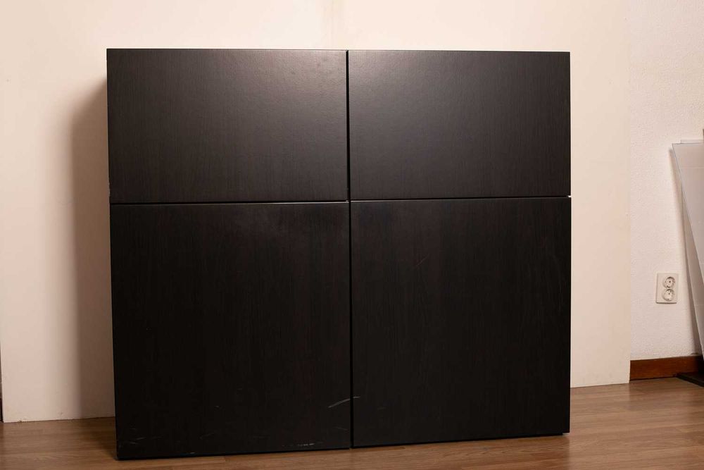 Armário de Escritório com Design Moderno