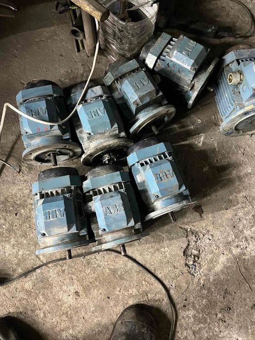 Электродвигатель 0.55квт 1500об (8шт)