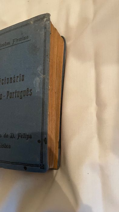 Dicionário Latino-Português