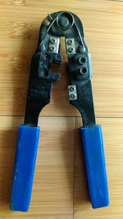 Пресс-клещи для витой пары RJ45 for cond 8P8C USE (стальные): 230 грн ...