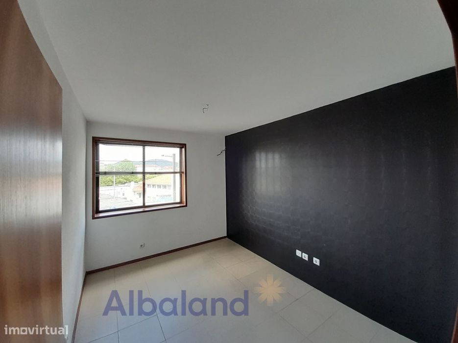 Escritório – Centro da cidade (por cima da segurança social)