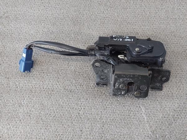 Fechadura / fecho da mala TOYOTA Prius Hatchback (_W2_)