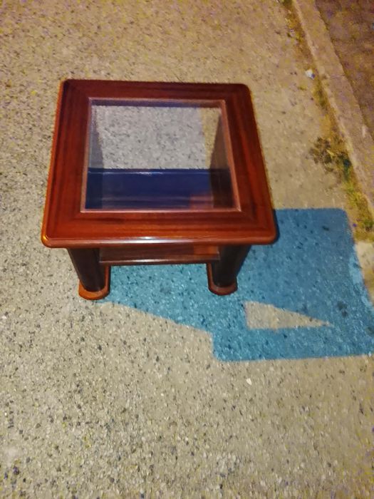 Mesa de apoio de sala