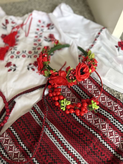Вишиванка на дівчинку