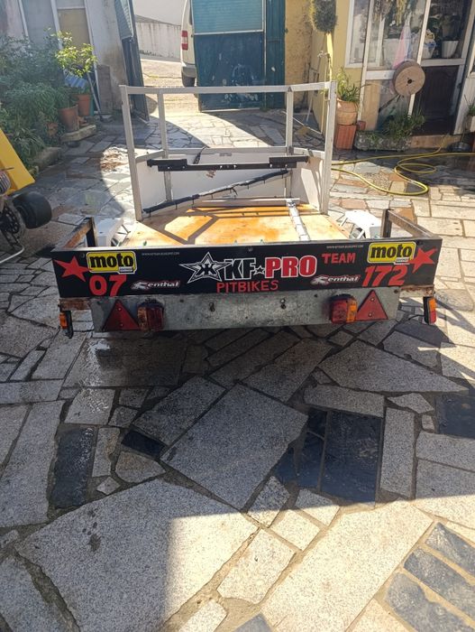 Atrelado para motos,ou também dá para dois  karting.600€