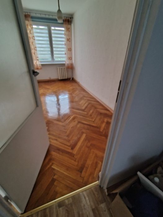 Wynajem mieszkania 3 pokoje łazienka i kuchnia parter - Widok 6