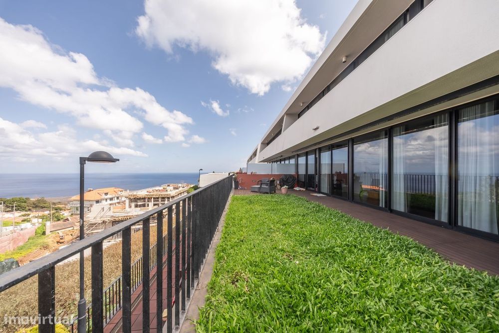 Moradia T3 com Vista Mar em Condomínio Privado | Água de Pena, Machico