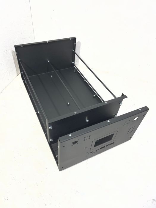 Металевий корпус для акумуляторів LiFePO4 (16S, 280–315 Ah)