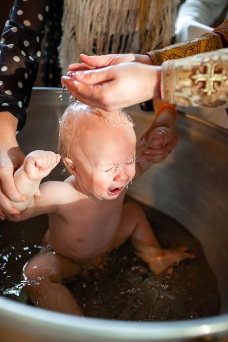 Фотограф на Таїнство Хрещення, хрестини. Відео на хрестини