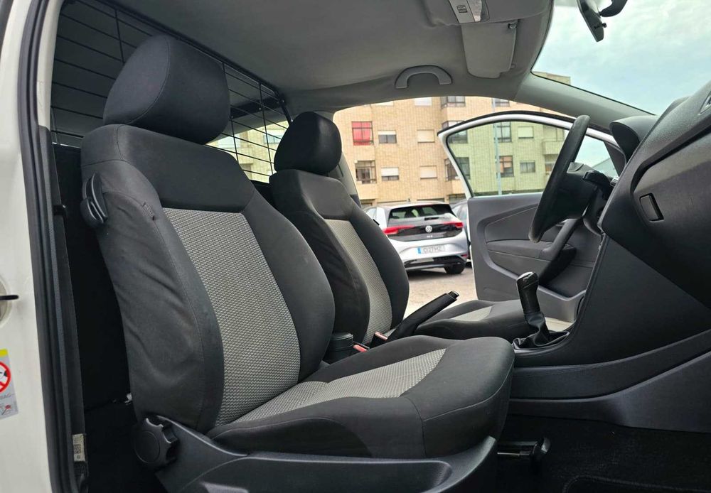 VOLKSWAGEN POLO HIGHLINE 1.2TDI 75CV "2 LUGARES" (NACIONAL)