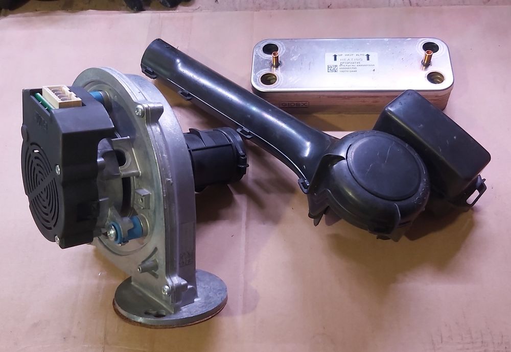 Wentylator spalin piec gazowy kondensacyjny ariston