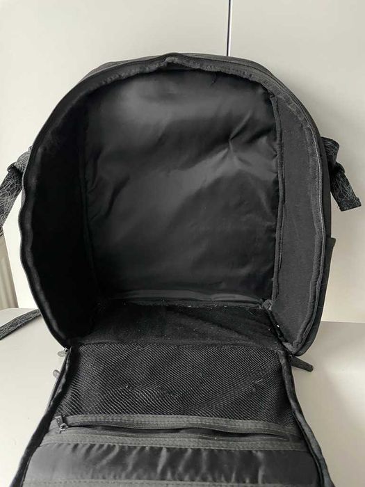 Duży pojemny plecak fotograficzny z przegródkami