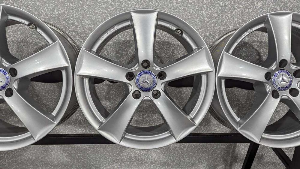 Диски Mercedes 5/112 R17 7.5J ET40 dia66.6mm