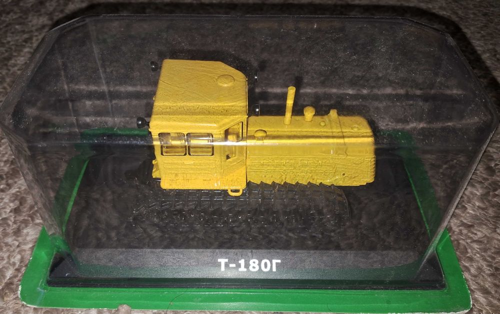 Трактор Т-180 1:43 Hachette