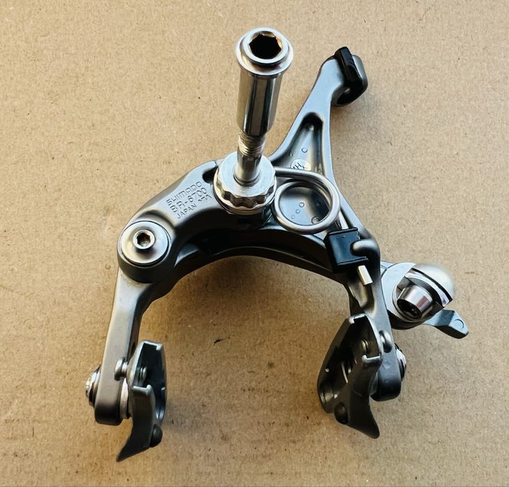 SHIMANO ULTEGRA BR-6700 Hamulec aluminiowy szosowy przedni U-Brake