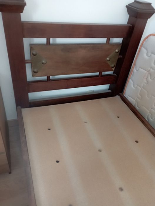 Cama madeira maciça solteiro