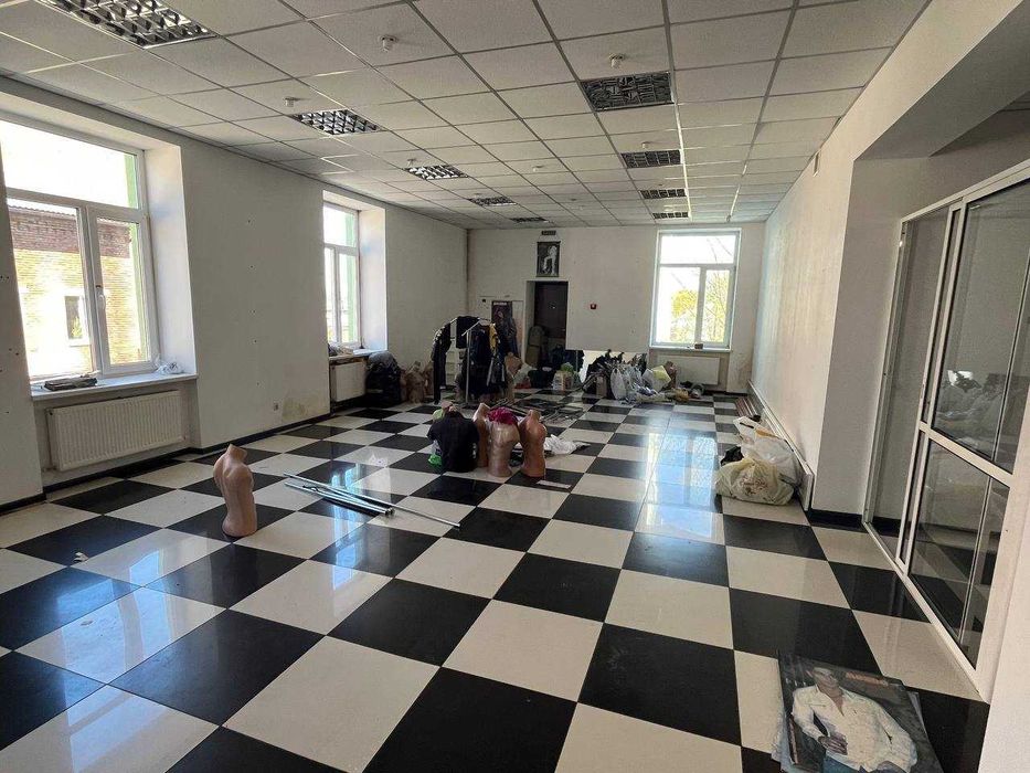 Оренда комерційного приміщення в центрі 67м кв. під магазин, салон, оф