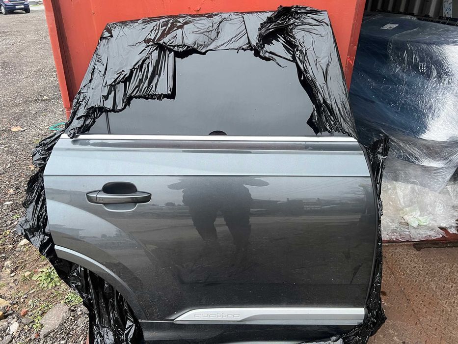 Двери передние задние правые левые Audi Q7 4M разборка