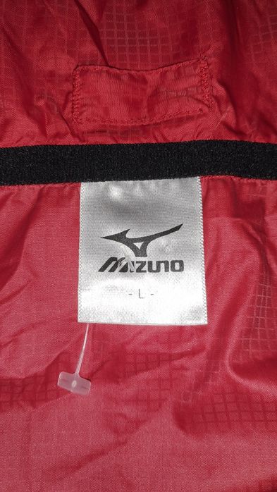 Бігова волого захисна вітровка MIZUNO