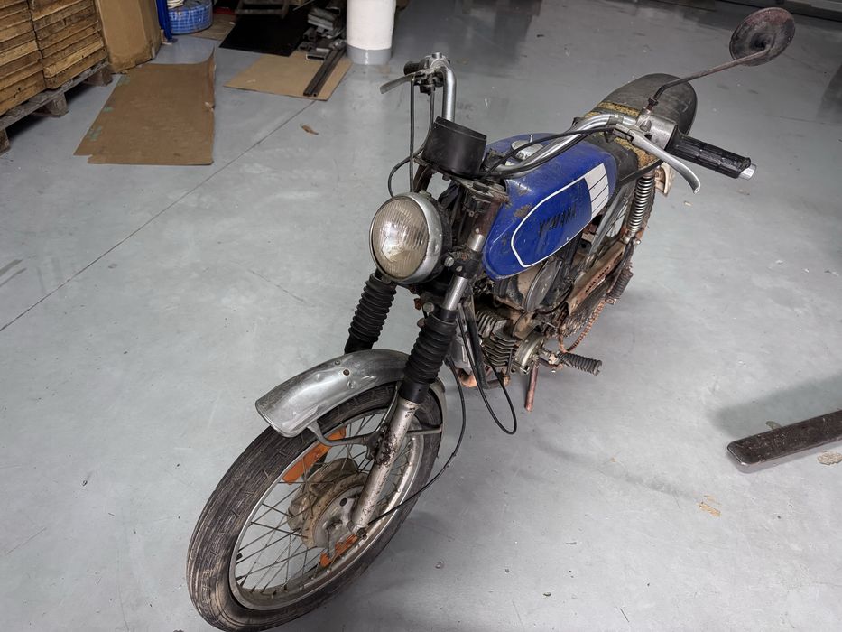 Yamaha RD 50 completa para restauro ou pecas