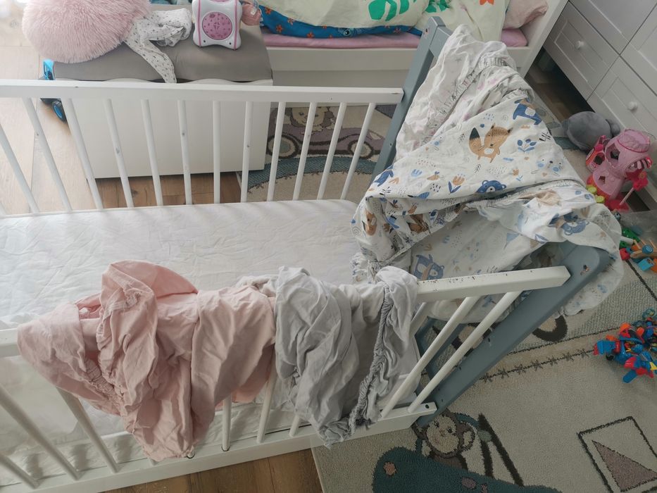 Łóżko dziecięce z materacem