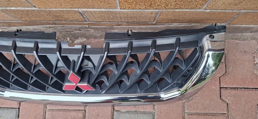 Mitsubishi Pajero Kratka Grill Zderzaka