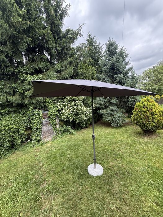 Parasol ogrodowy z podstawą marmurową