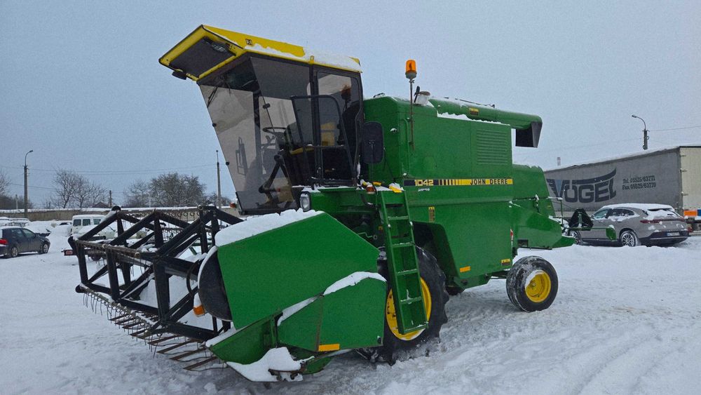Комбайн john deere 1042