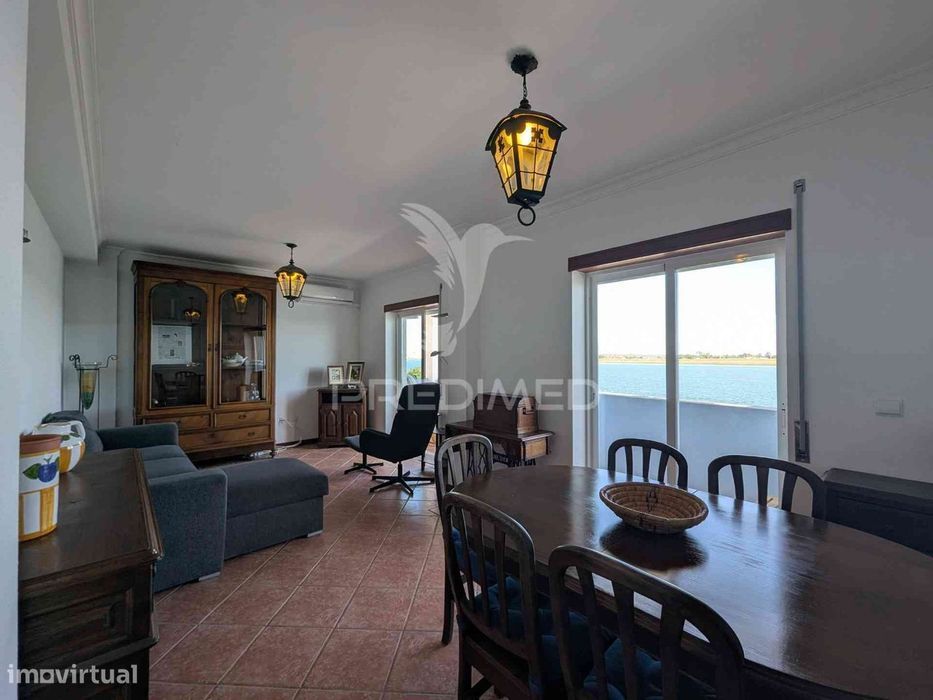 Apartamento T2 mobilado, vista de rio, arrendamento anual