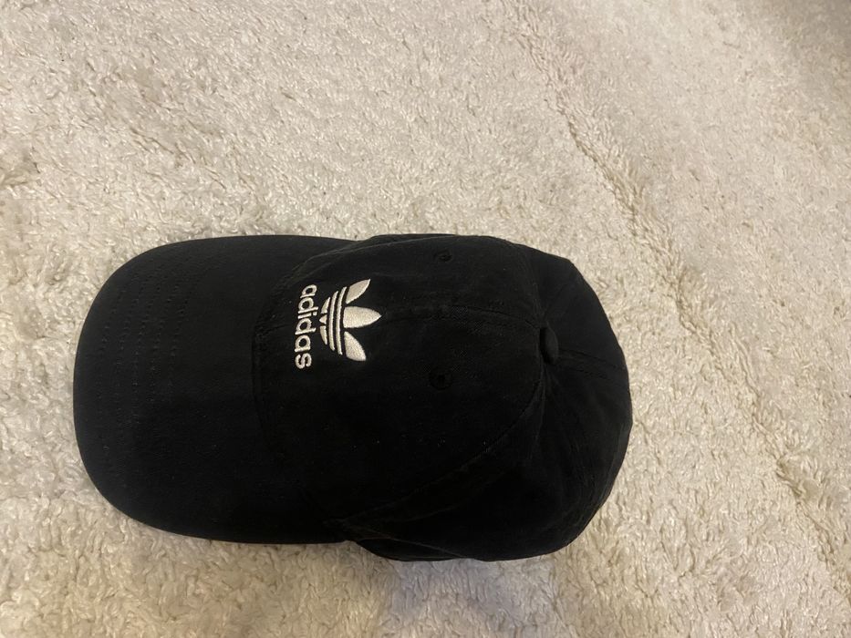 Кепка/бейсболка adidas чорна