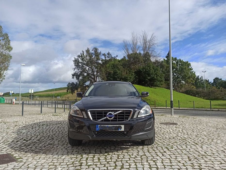 Volvo XC60 D5 205cv AWD Summum - Nacional - Histórico Volvo