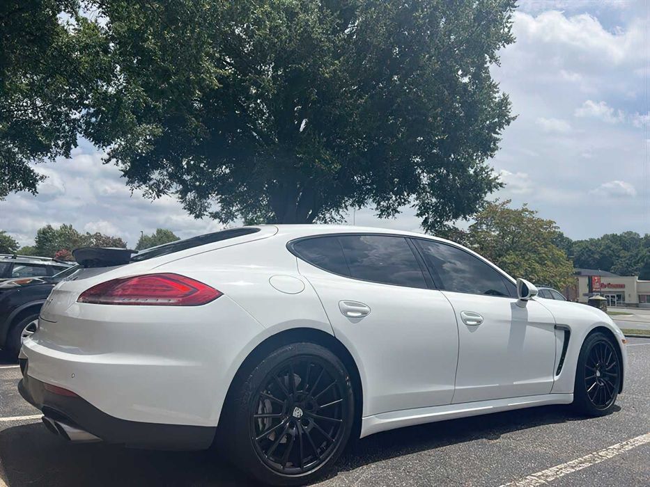 Porsche Panamera 4S      2015