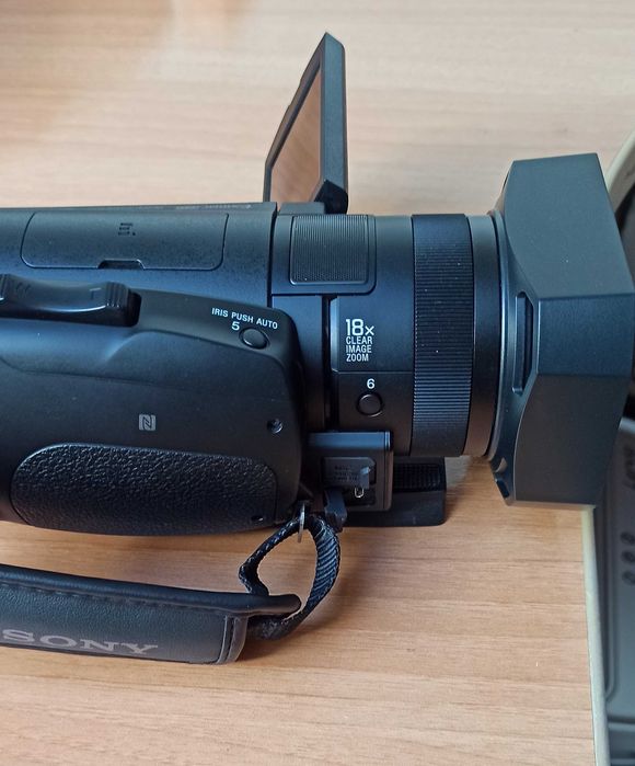 Sony HDR 4K FDR-AX700