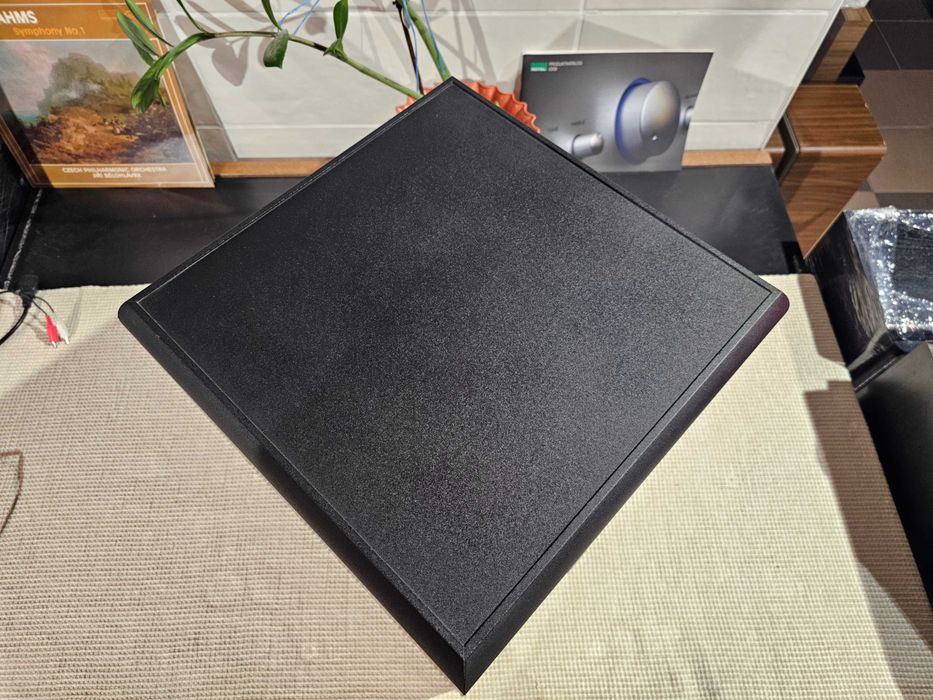 Сабвуфер Klipsch KSW-12 Powered Subwoofer